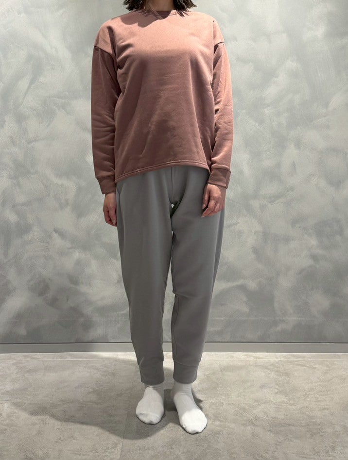 出所：株式会社ゲオホールディングス　スウェット上下セット