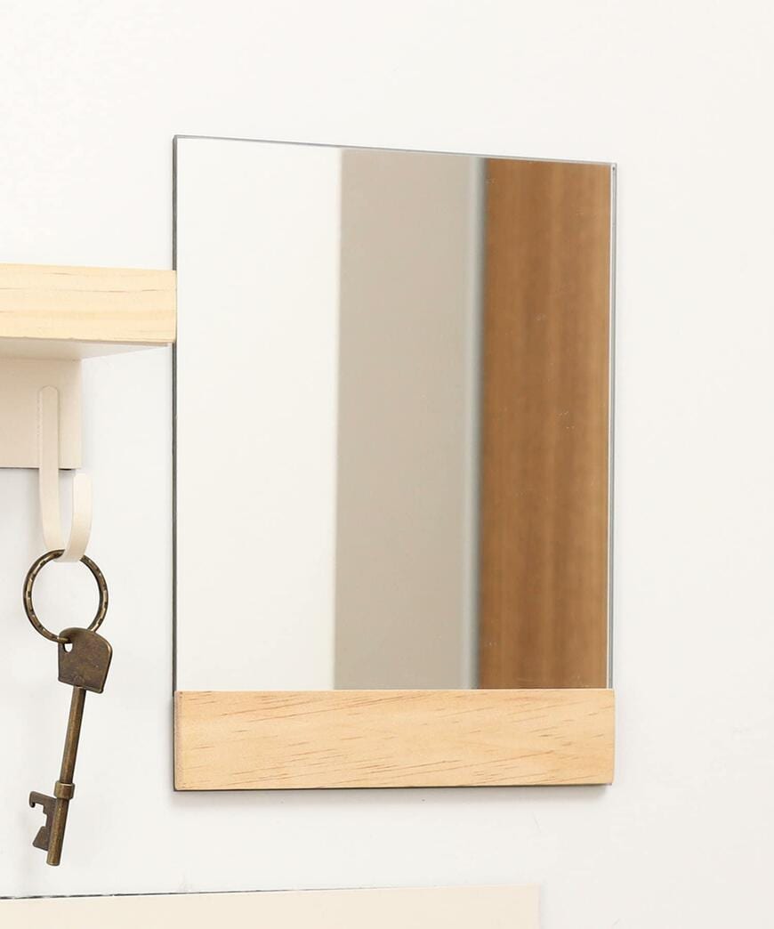 出所：パルグループ公式ファッション通販サイト 3COINS 磁石付き鏡