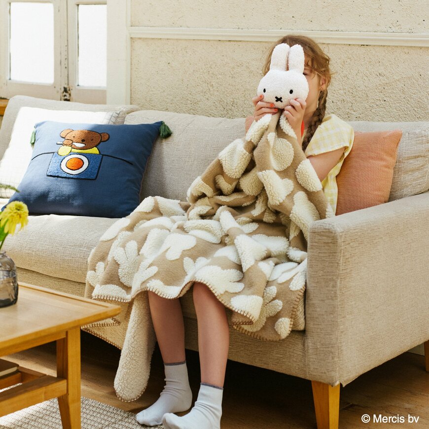 出所：スタジオクリップ公式　立体ボアブランケット〈Dick Brunaコラボ〉