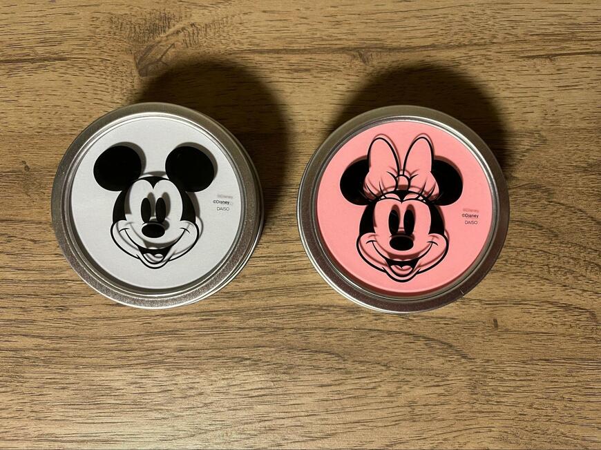 ダイソー、マグネット丸ケース(ミッキー・ミニー)