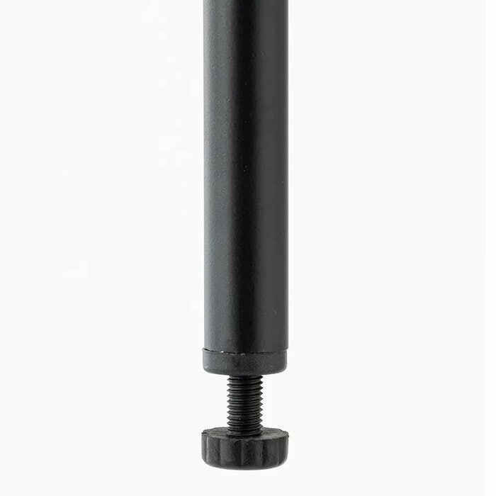 ガタつきを抑えるアジャスターが付いています