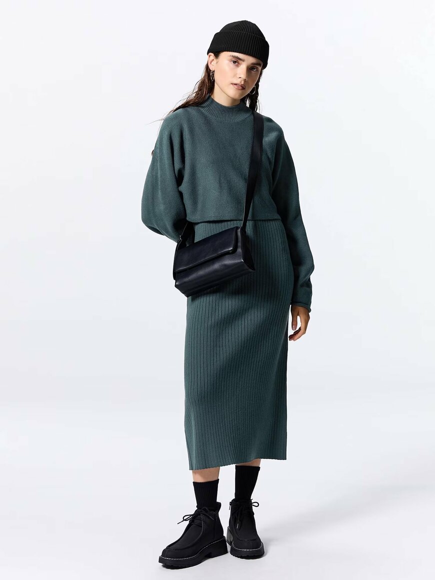 画像出所：GU公式オンラインショップ