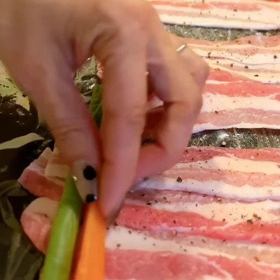 朝7時に家を出る夫に作る「野菜の肉巻き弁当」　前日の下準備で完成する絶品おかずに称賛の声