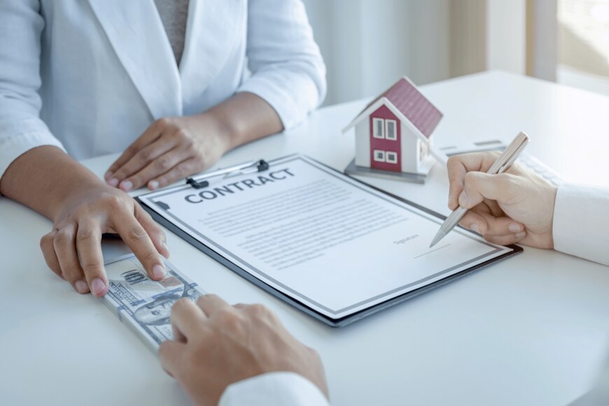 Inthon Maitrisamphan/shutterstock.com