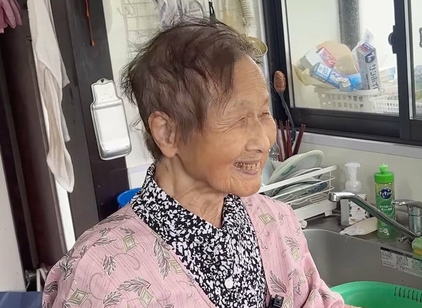 【95歳長寿飯】おばあちゃんが孫と作る“餃子ランチ”に反響「豪華でおいしそう！」「微笑ましいランチタイム」