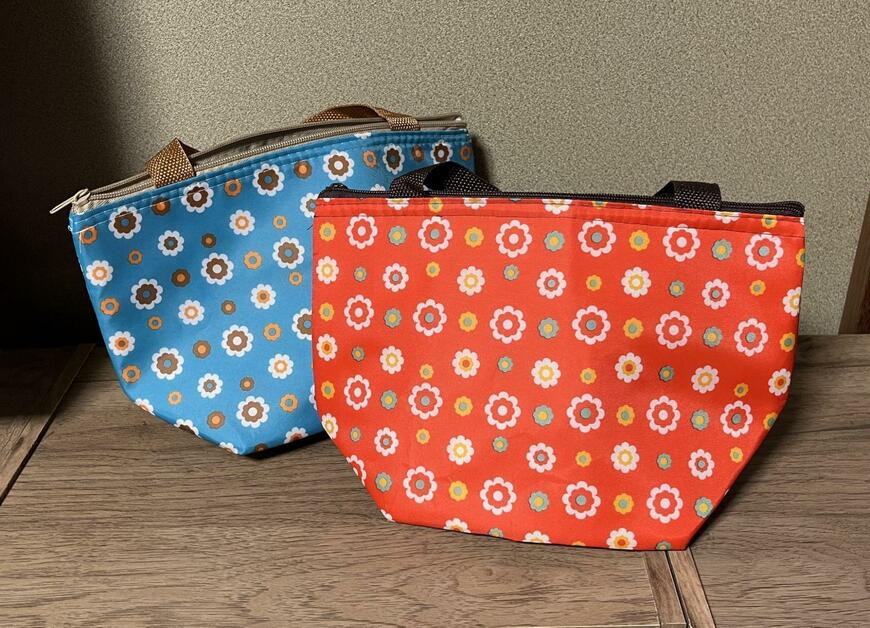 セリア、トート型ランチバッグ大 レトロ花柄商品画像