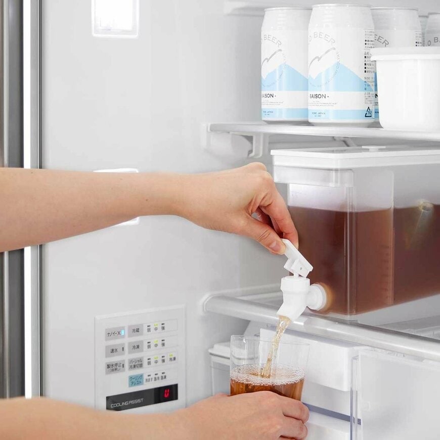 出所：山崎実業公式　冷蔵庫ドリンクサーバー タワー 2.8L