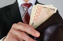 野原ひろしは係長で年収600万円【中間管理職の年収一覧表】現代の部長・課長・係長は平均年収いくらか