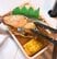 同棲カップルの彼女が作る【鮭弁当】ご飯の上にどーんとのせた鮭と隙間なく詰めた副菜でボリューム満点！