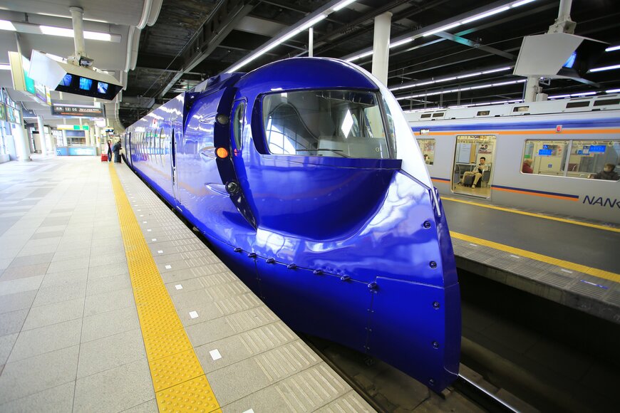 Lewis Tse/shutterstock.com