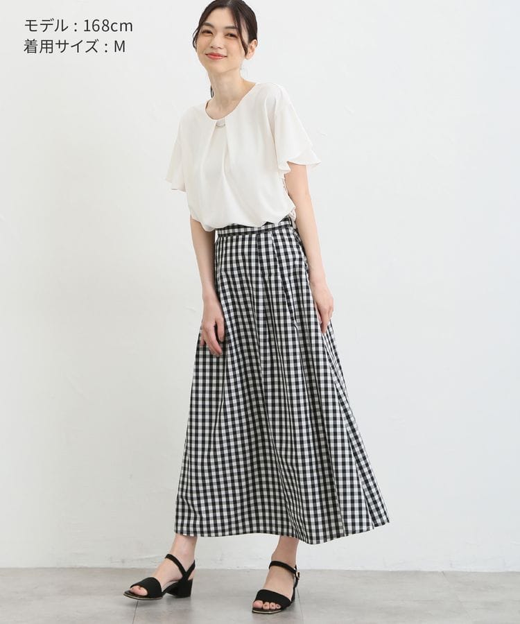 出所：ハニーズ公式通販 メタルパーツ付トップス