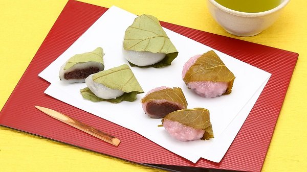 出所：ローソンストア100「新商品」