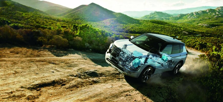 出所：三菱自動車WEBサイト　三菱　アウトランダーPHEV