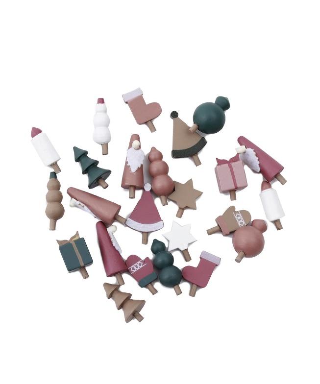 出所：パルグループ公式ファッション通販サイト 3COINS 【Holly Jolly】組立てツリー：4段タイプ