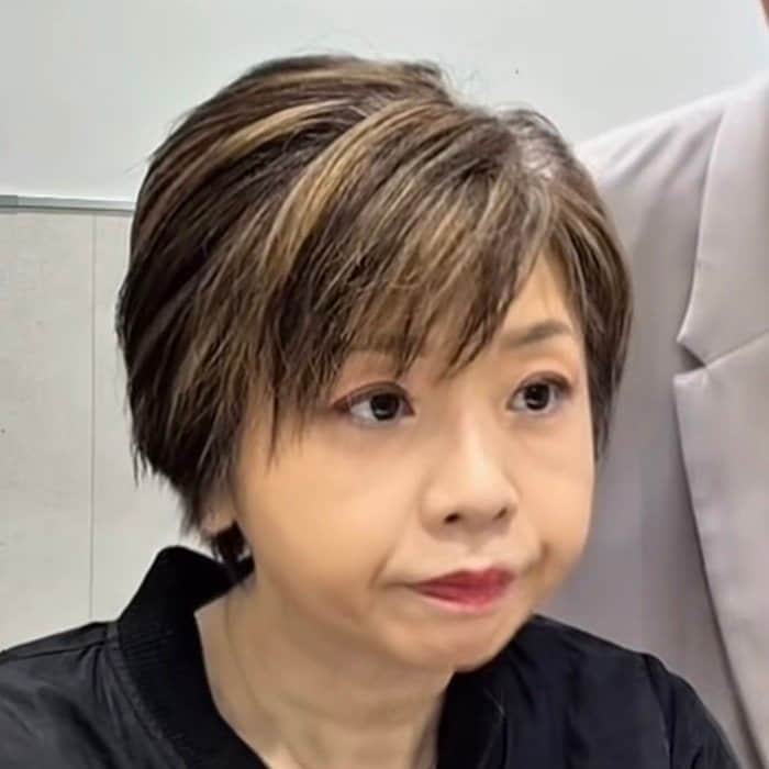 「（白髪が）ぼやける感じに」女性がバレイヤージュで白髪をぼかしてスタイルチェンジ