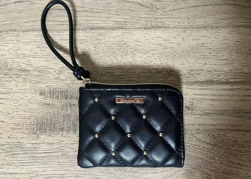 筆者撮影（アフタヌーンティー、キルティングキーコインケース）