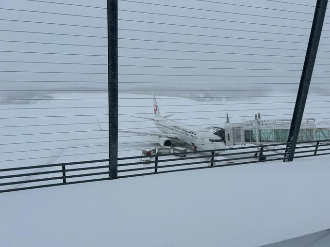 雪の空港