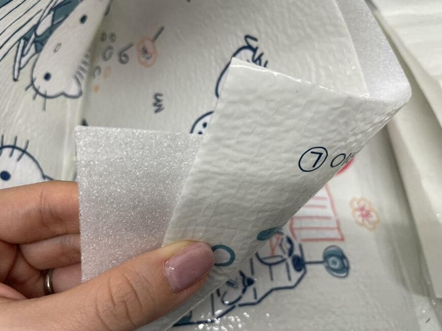 キャンドゥとサンリオのコラボ「レジャーシート」