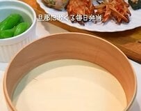 【毎日弁当】夫のためにつくる〈桜ごはん〉や〈桜エビのおかず〉など静岡名物が詰まった「旦那弁当」に反響続々