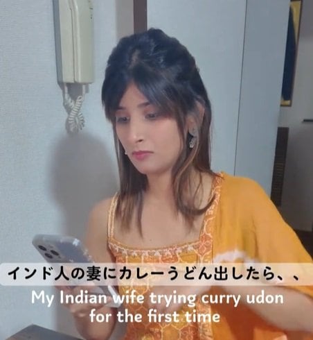 【外国人が感動！】初めてのカレーうどんにインド人女性が「これ本物？」SNSでは「可愛い」と話題