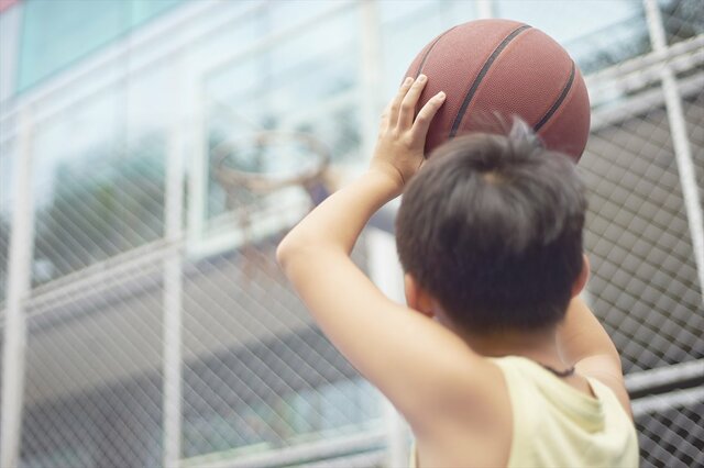 なんで「サインはダメ、絶対ハンコで！」なのよ？ 学校の謎ルール