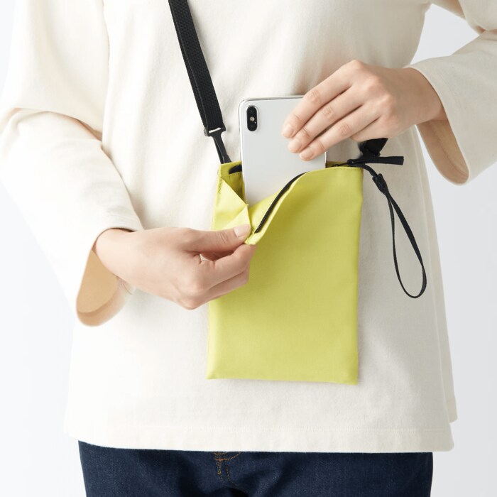 仕切りを内装したミニサコッシュ