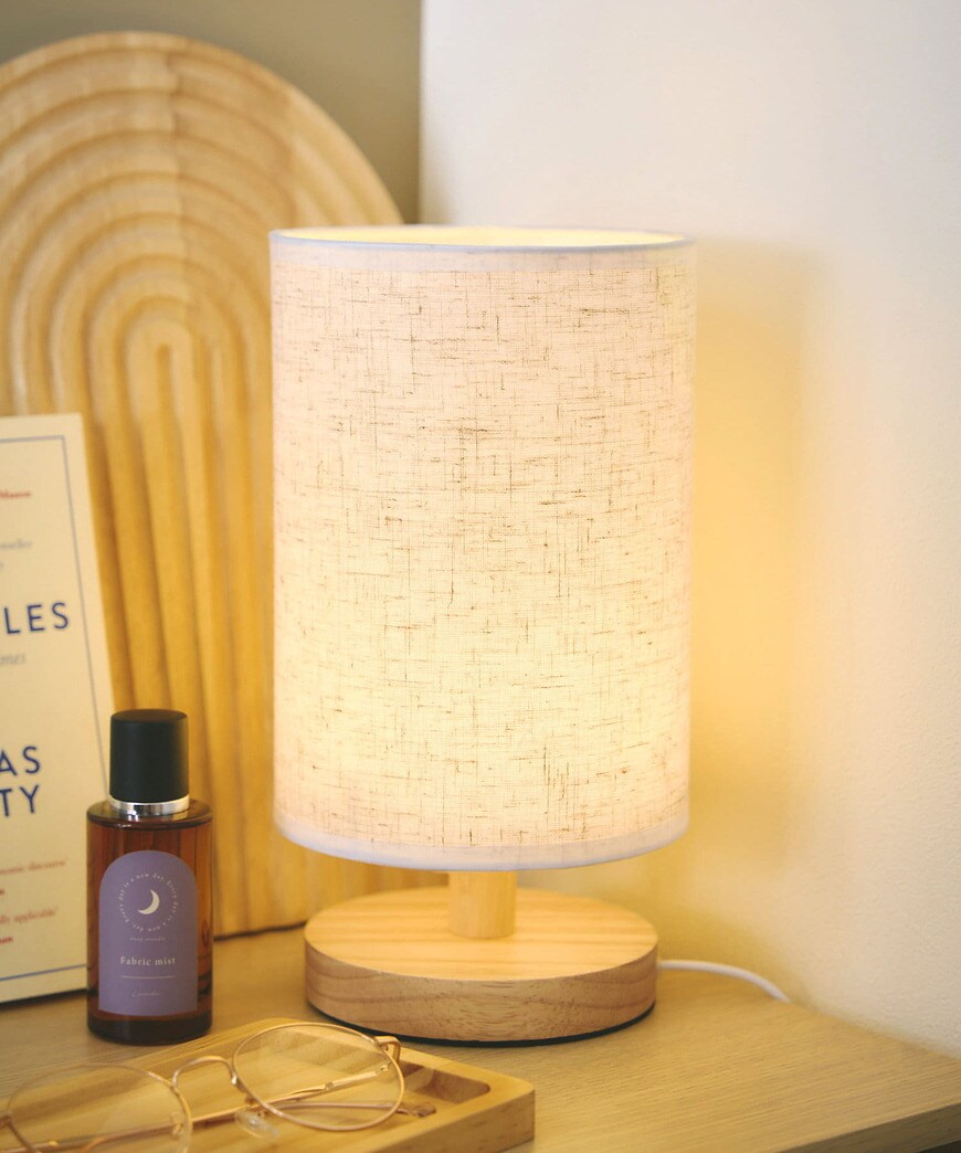 出所：パルグループ公式ファッション通販サイト 3COINS 【ぐっすり眠る】ベッドサイドライト