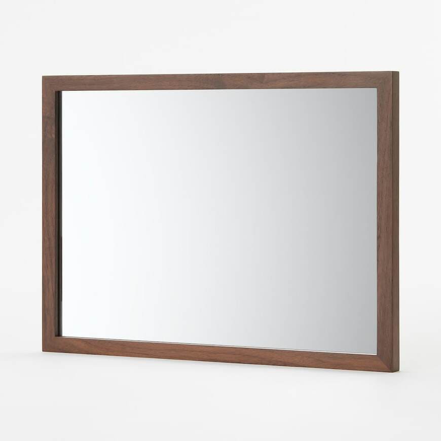 出所：無印良品ネットストア　壁に付けられる家具ミラー