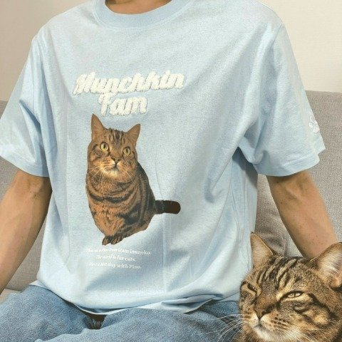 出所：しまむら公式　レディース　サガラ刺繍Tシャツ（チーム犬猫）