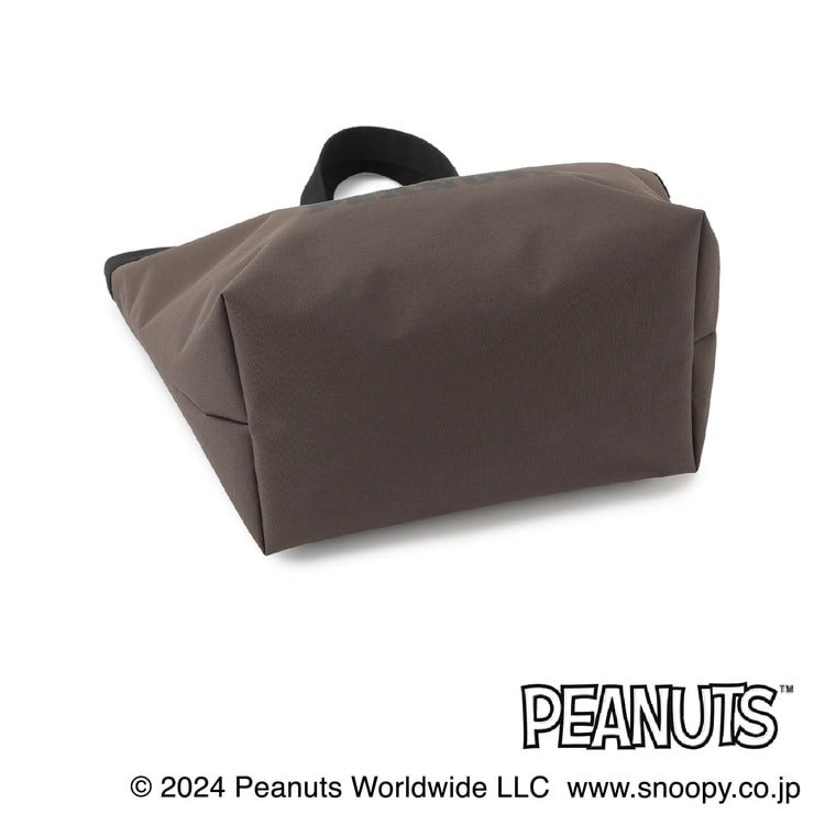 出所：AOKI公式　AOKI＆PEANUTSコラボ 軽量 2wayトートバッグ