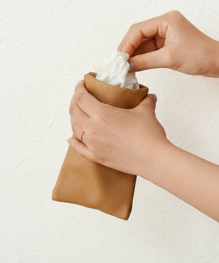 出所：パルグループ公式ファッション通販サイト 3COINS 携帯用ダストポーチ