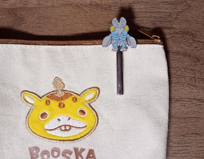 筆者撮影（キャンドゥ、KAIJU キークリップ バルタン星人）