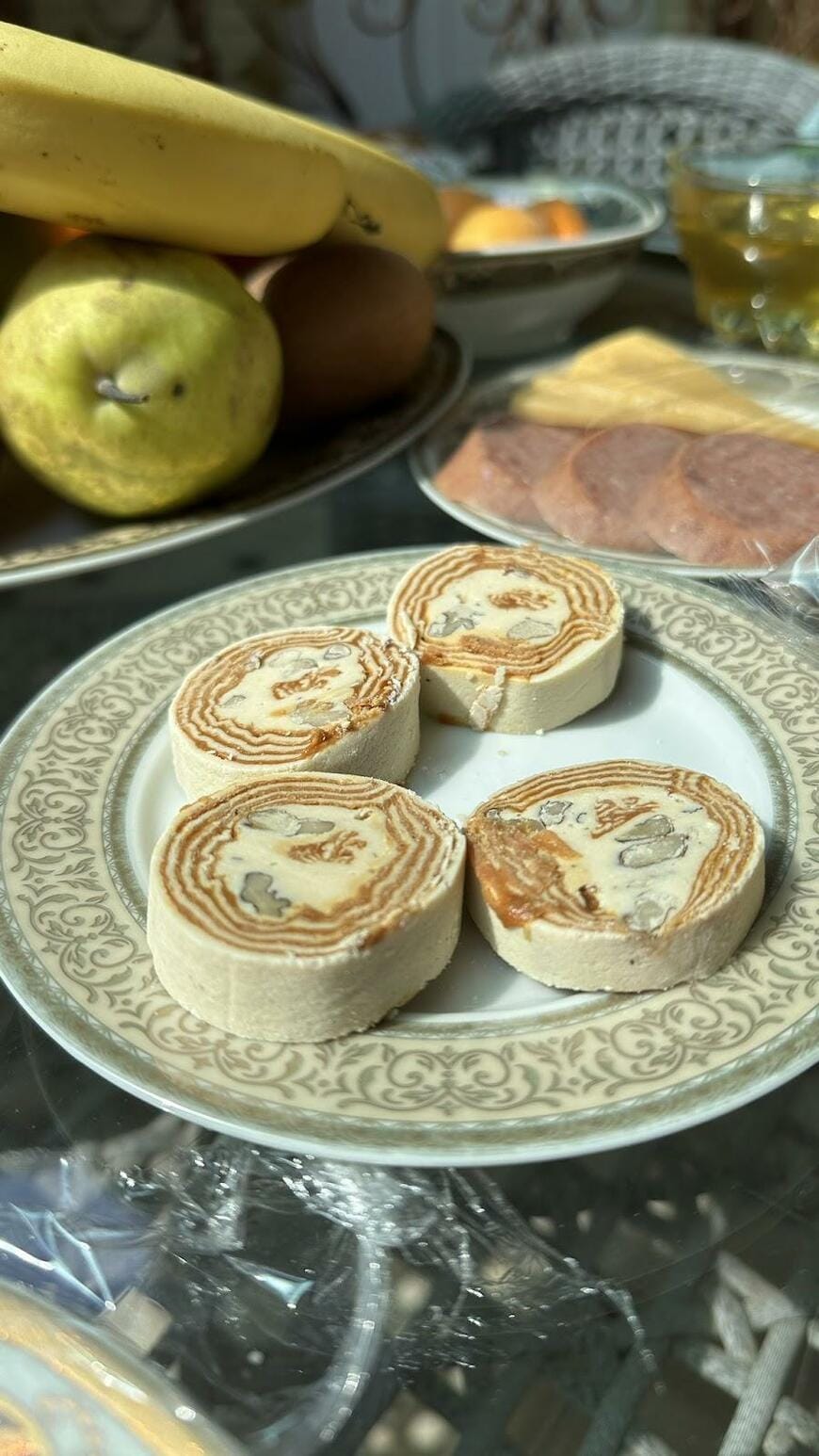 ウズベキスタンで提供されたお菓子