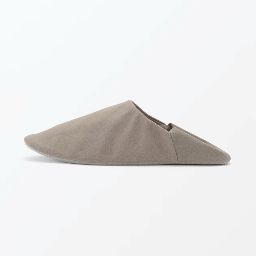 無印良品公式　残反を使った　バブーシュ