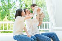 【少子化対策】児童手当拡充、出産費用の保険適用導入へ。「1人目の壁」高い理由は？