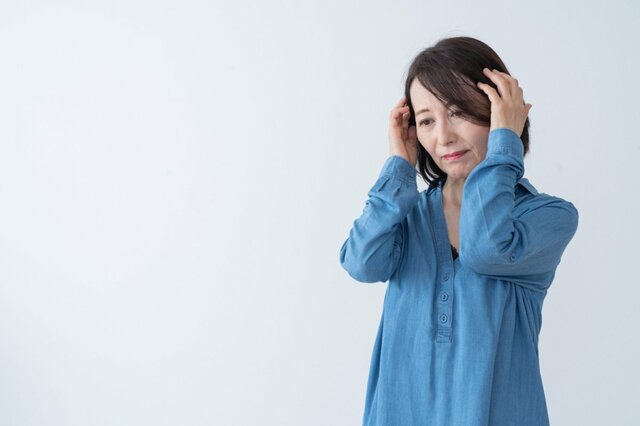 65歳以上「リタイア夫婦・おひとりさま」老後の収支は赤字が普通？公的年金は平均いくらなのか