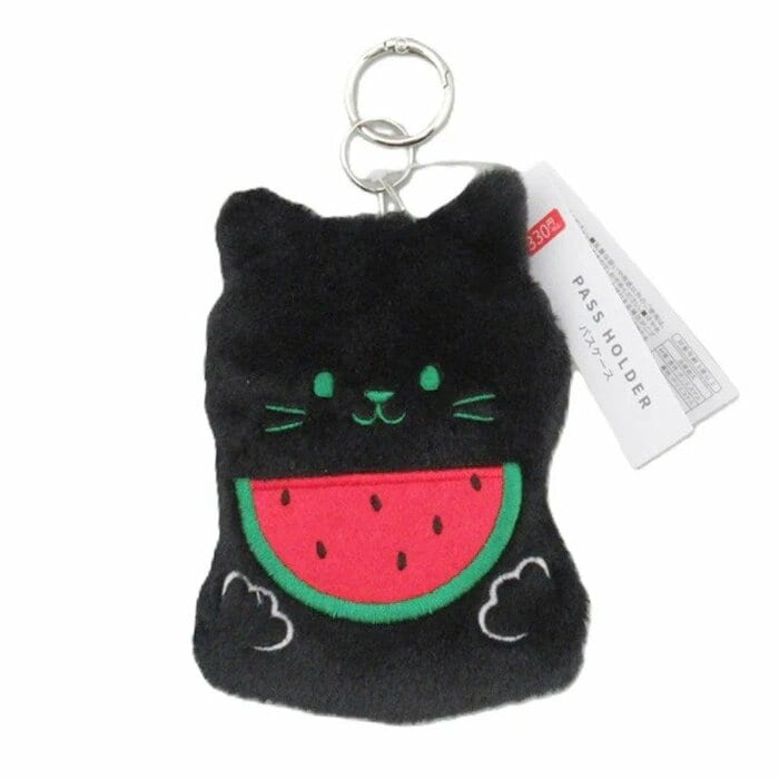 猫がスイカを両手に持って食べているシンプルなデザイン