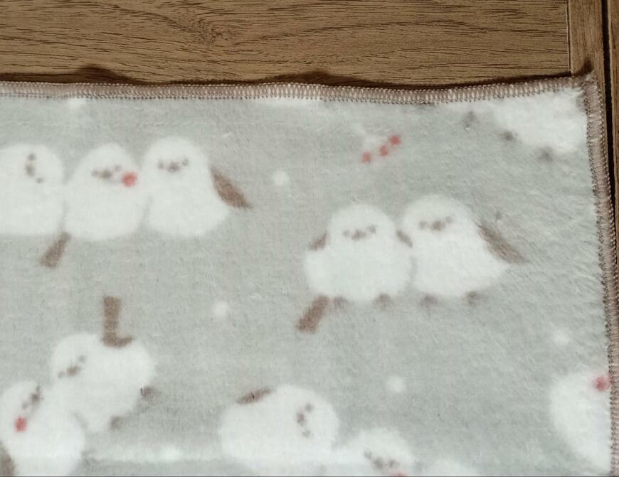 出所：筆者撮影（セリア、ふんわりハンドタオルシマエナガ柄）