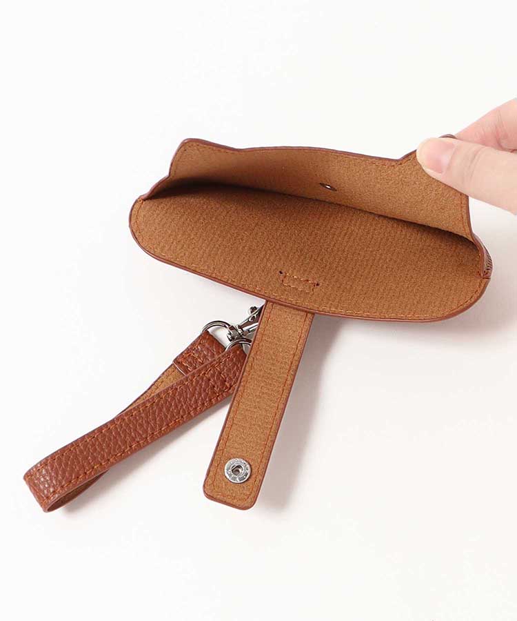 出所：ブルーブルーエ公式　キャットケースストラップ