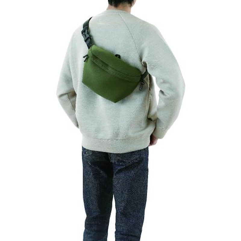 出所：コメリ公式　ネオフィットボディバック　2L