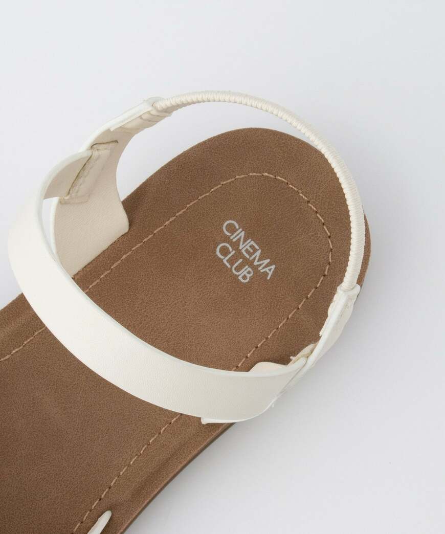 出所：ハニーズ公式オンラインストア 軽量屈曲クロスサンダル