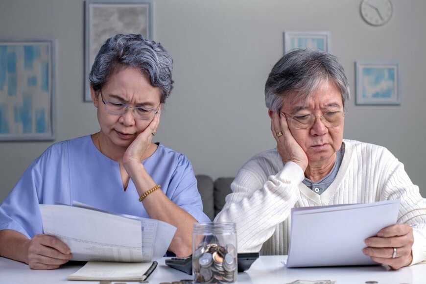 【60歳代】「生活が苦しい」高齢者世帯は48.3%…貯蓄ゼロでも年金があれば安心なのか