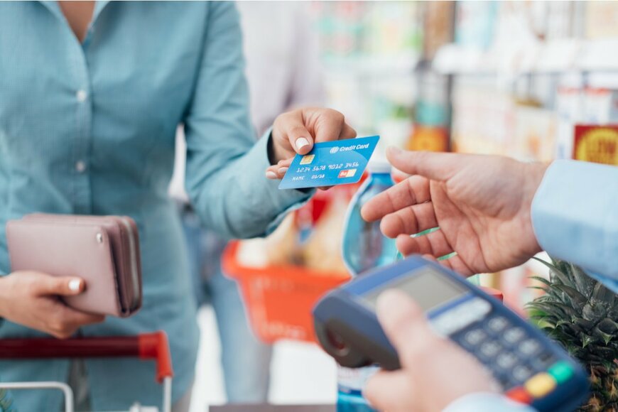 クレジットカードの利用理由は「ポイントやマイルが貯めやすいから」