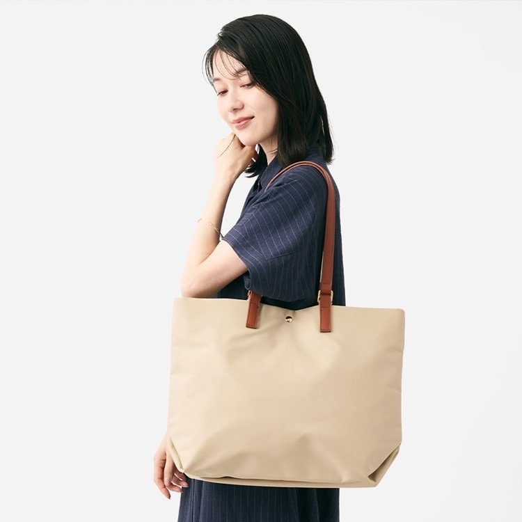 KEYUCA（ケユカ）公式通販サイト「N撥水2WAYバイカラーハンドルトートM」