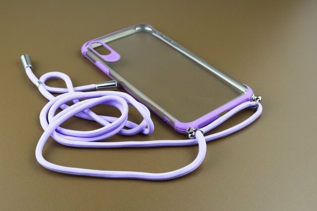 回答者の約7割が使用中。スマホアクセサリーの使用状況などをリサーチ【LIMO独自調査】