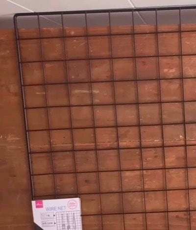 【100均DIY】センス抜群！端材・ダイソー＆キャンドゥのワイヤーネット・L字金具を使って→おしゃれな〈可動式の棚〉をDIY