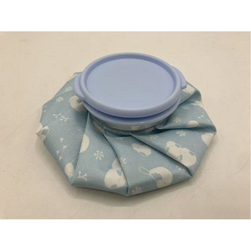 出所：キャンドゥ公式　氷のう　シマエナガ　300ml