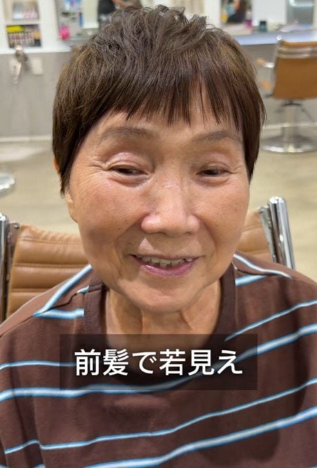 トップがふんわりとした大人ショートに