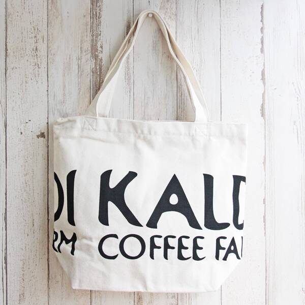 画像出典：カルディコーヒーファーム公式【トートバッグ白　布製　1p】1100円（税込み）