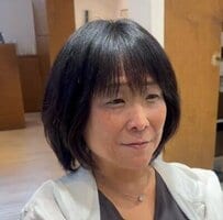 「少しでも垢抜けたい」広がる髪に悩む女性のイメチェンした姿が話題